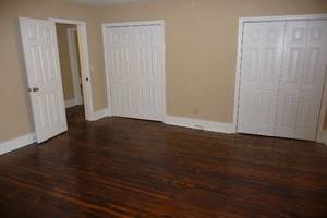 Master bedroom Listing photo 9